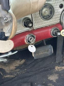 1957 FORD   Thunderbird    312 V8 4V auto 